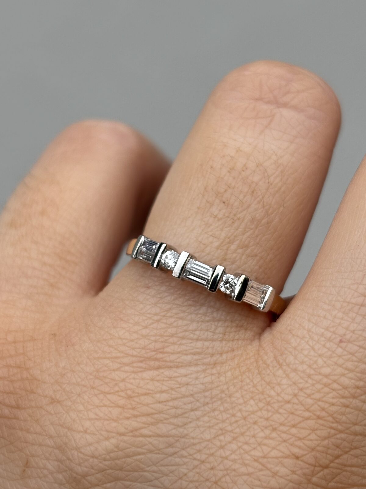 18ct Yellow Gold Diamond Baguette and Brilliant-cut Ring