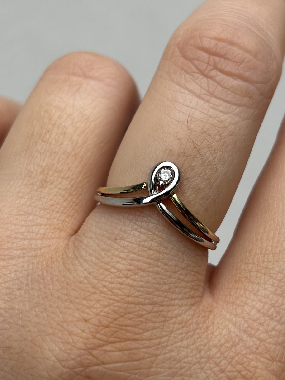 9ct Gold Two-tone Diamond Teardrop Ring