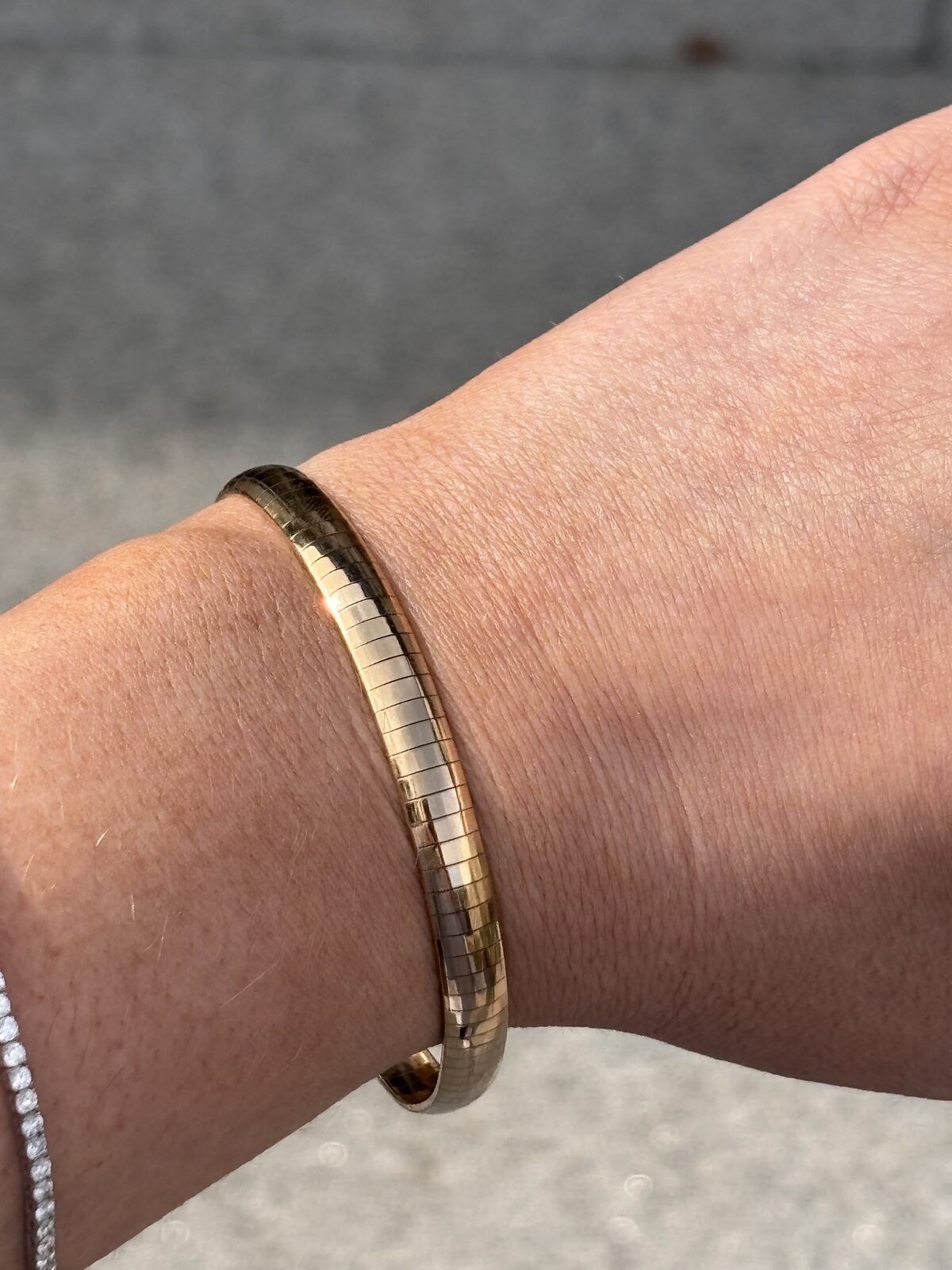 9ct Yellow Gold Omega Bracelet view 3