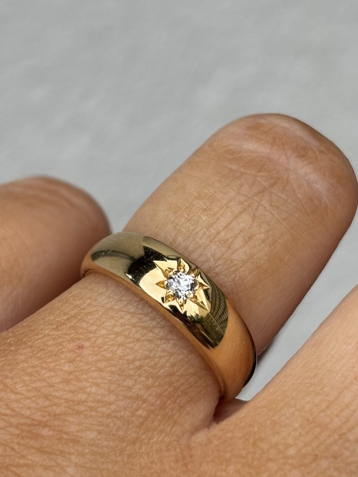 18ct Yellow Gold Diamond Gypsy Ring view 3