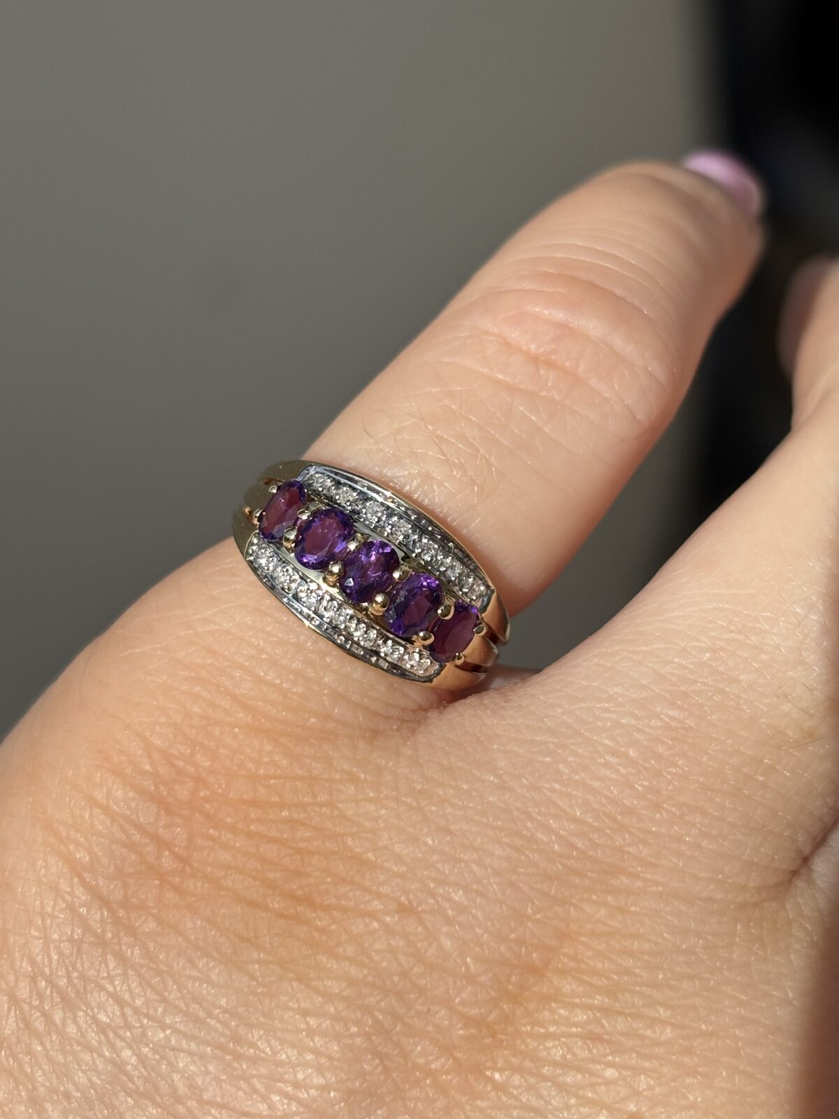 9ct Yellow Gold Amethyst and Diamond Band